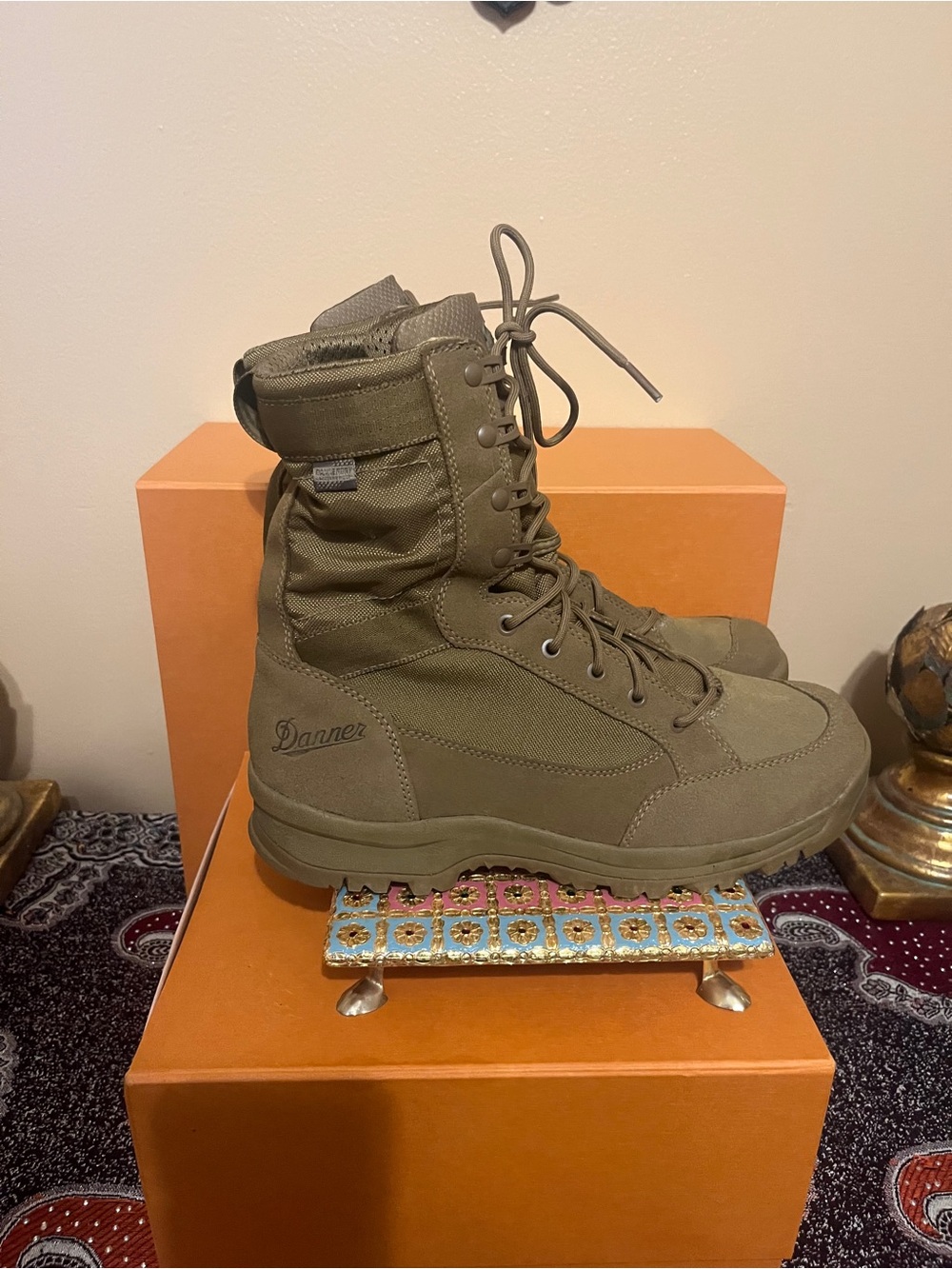 NWOT - Men’s Danner Tanicus 8" Danner Dry Military Boots - Size 12